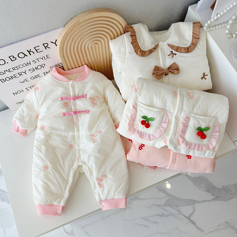 女宝宝加绒长袖哈衣秋冬装外穿