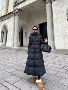 蒙家在逃公主收腰羽绒服女加长款过膝到脚踝修身显瘦2025新款外套