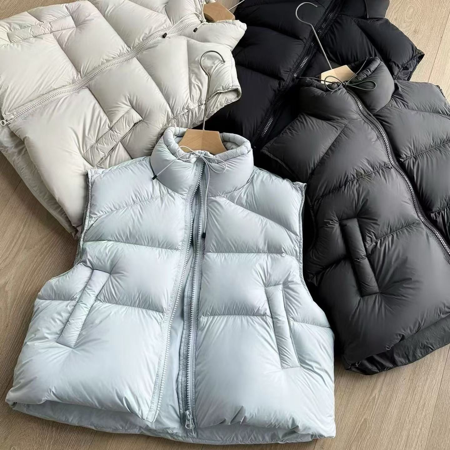 90鸭绒工厂直销高级感羽绒马甲女款秋冬新款爆款休闲气质百搭马夹,女装/女士精品,马夹,淘宝优惠券,粉丝福利购,淘宝优惠卷