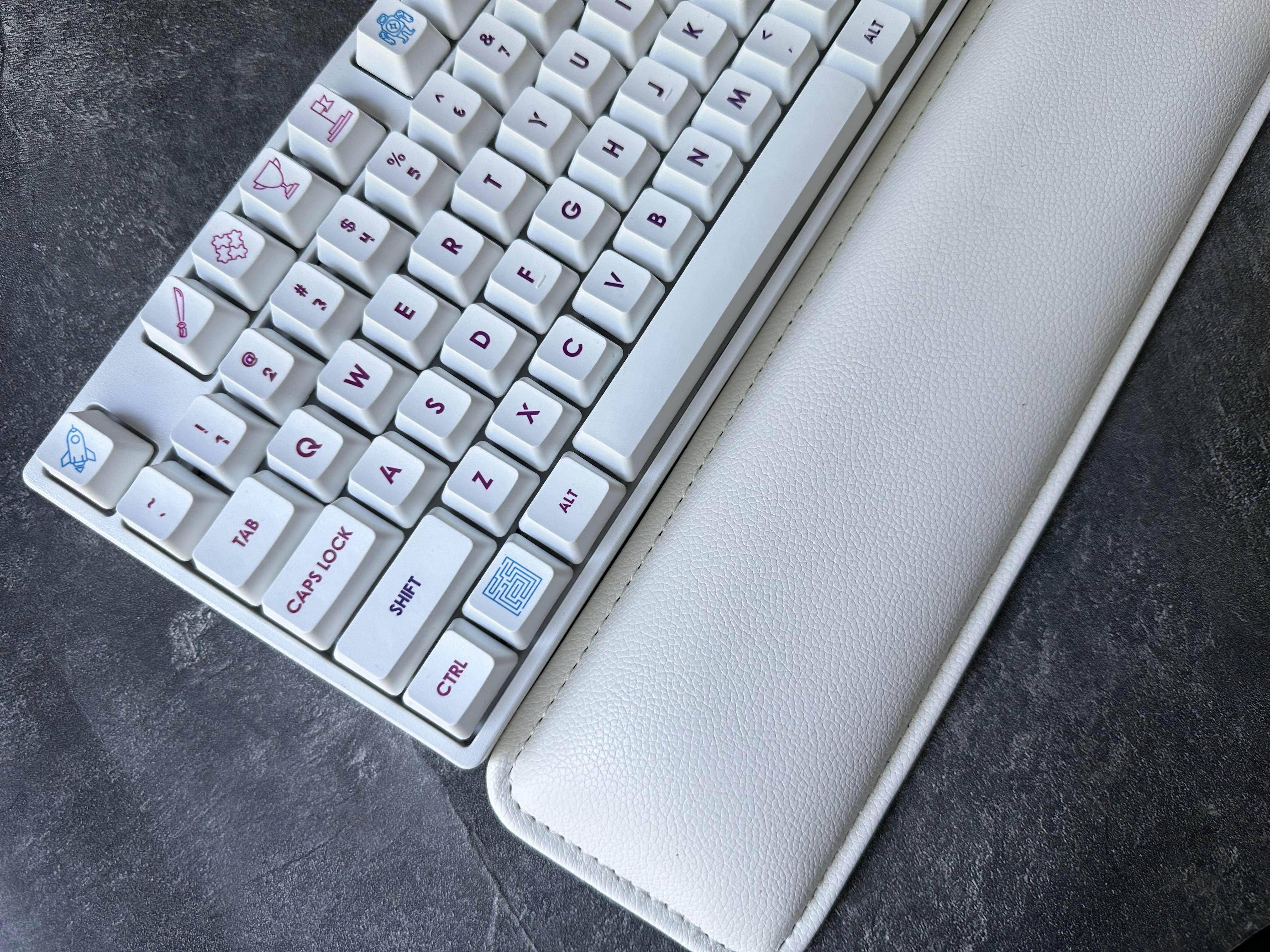 全新波普风复古波点机械键盘青轴静音红轴茶轴黑轴白色有线办公学