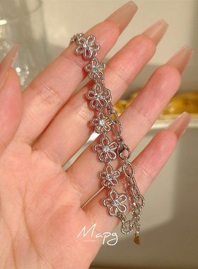 MAPG法式复古金属蕾丝花边手链优雅显贵高级感轻奢精致送礼手镯串