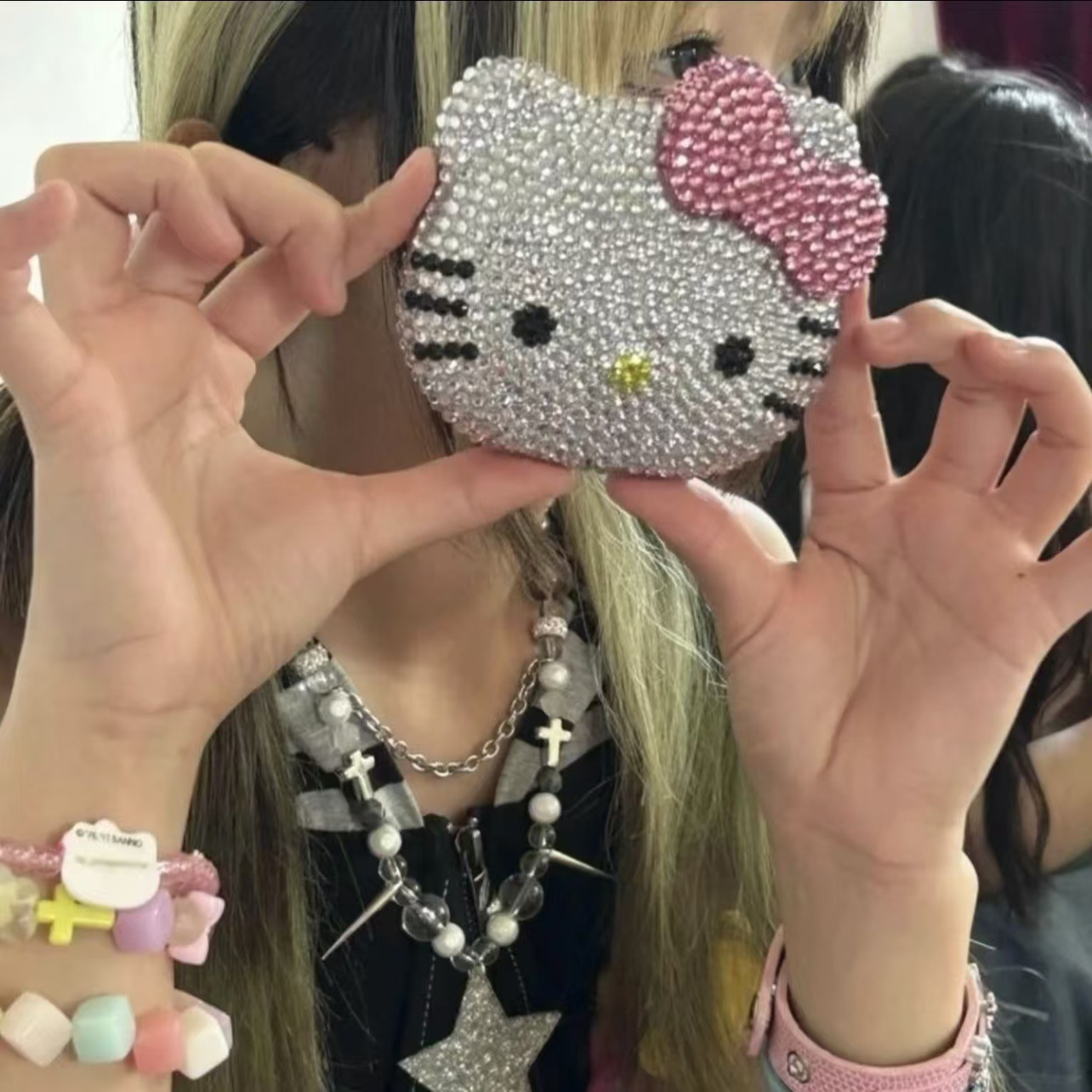 Hellokitty镜子可折叠带梳子