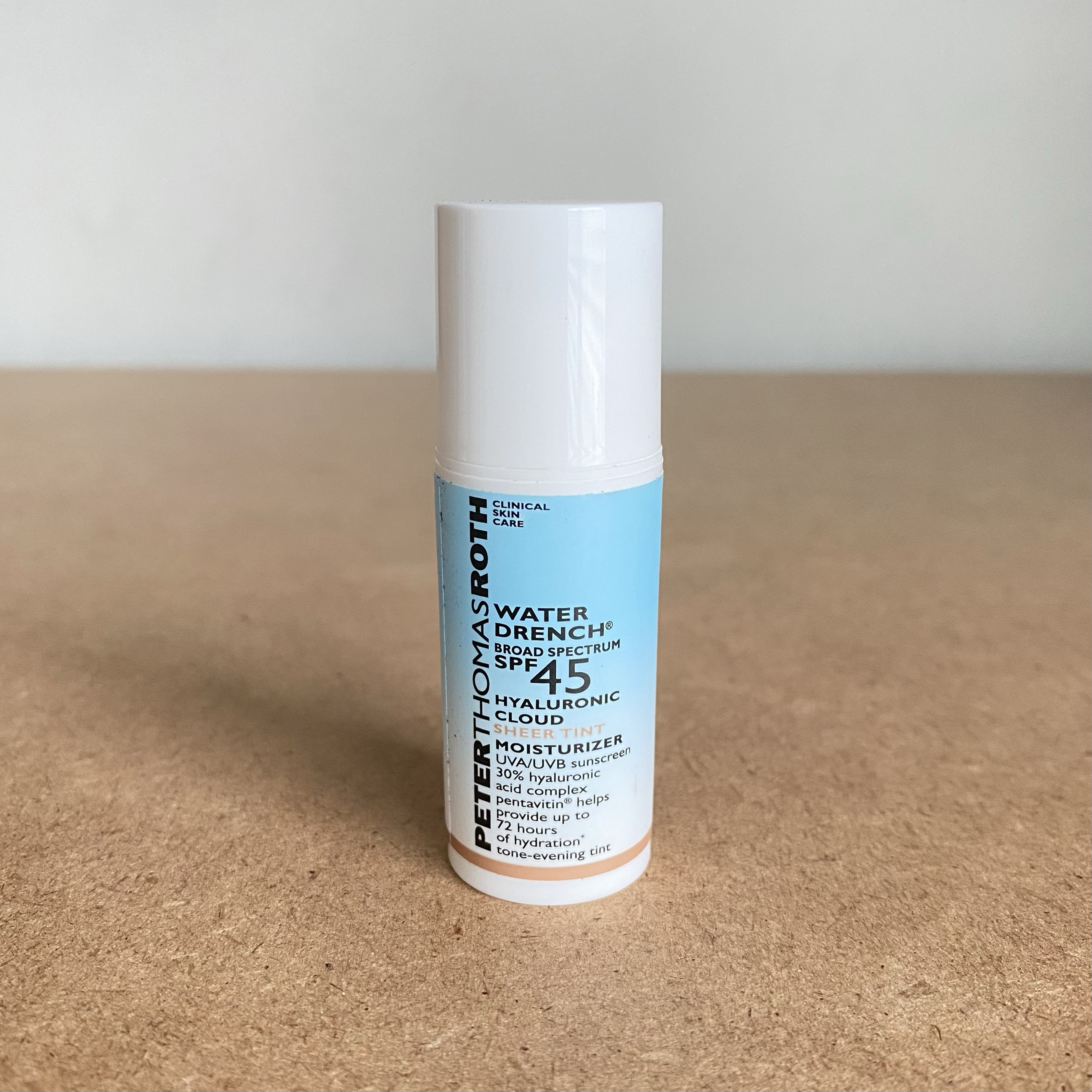 Peter Thomas Roth/彼得罗夫 玻尿酸云朵面部防晒霜 5ml小样SPF45