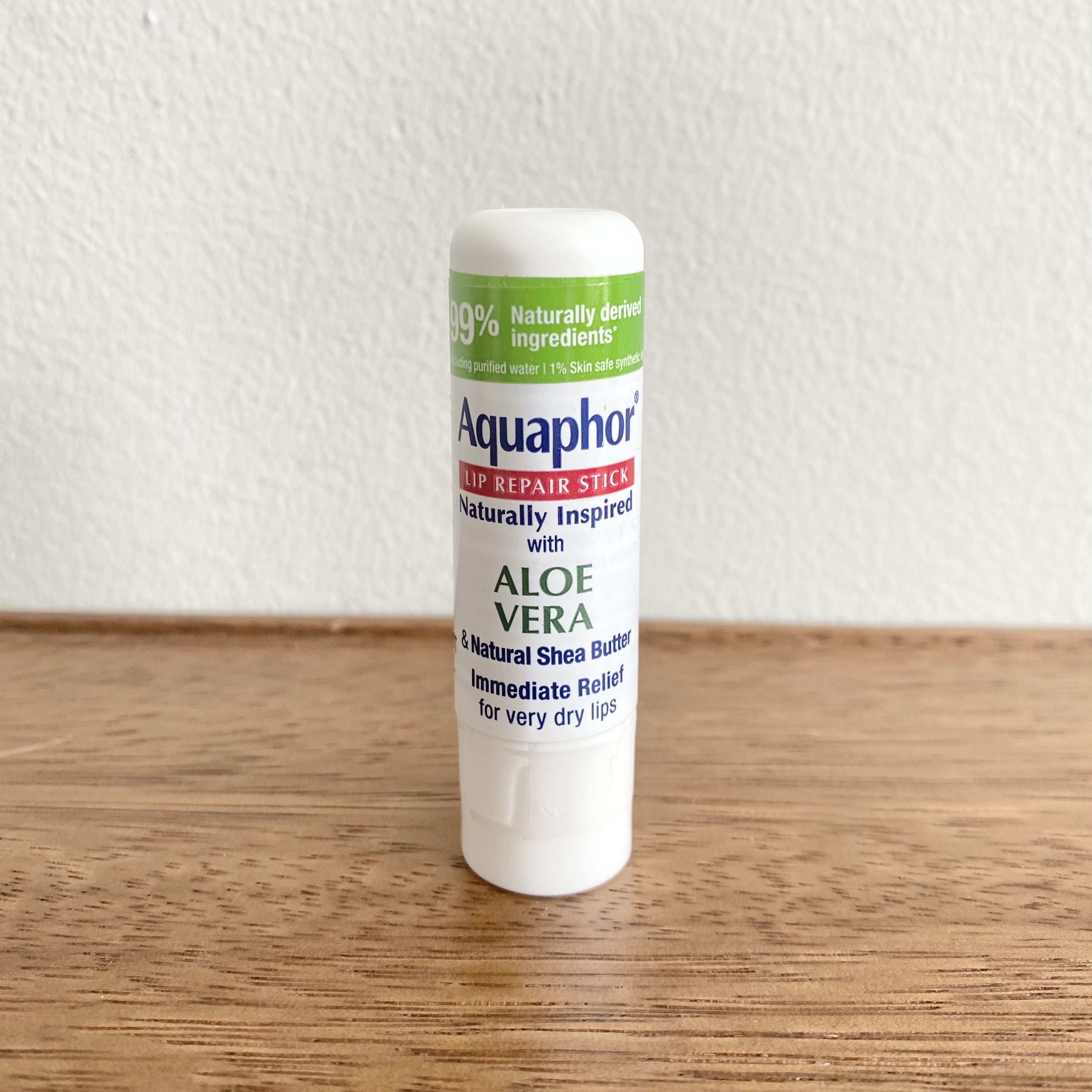 现货！美版Aquaphor优色林 自然灵感芦荟润唇膏4.8g滋润保湿修护图片