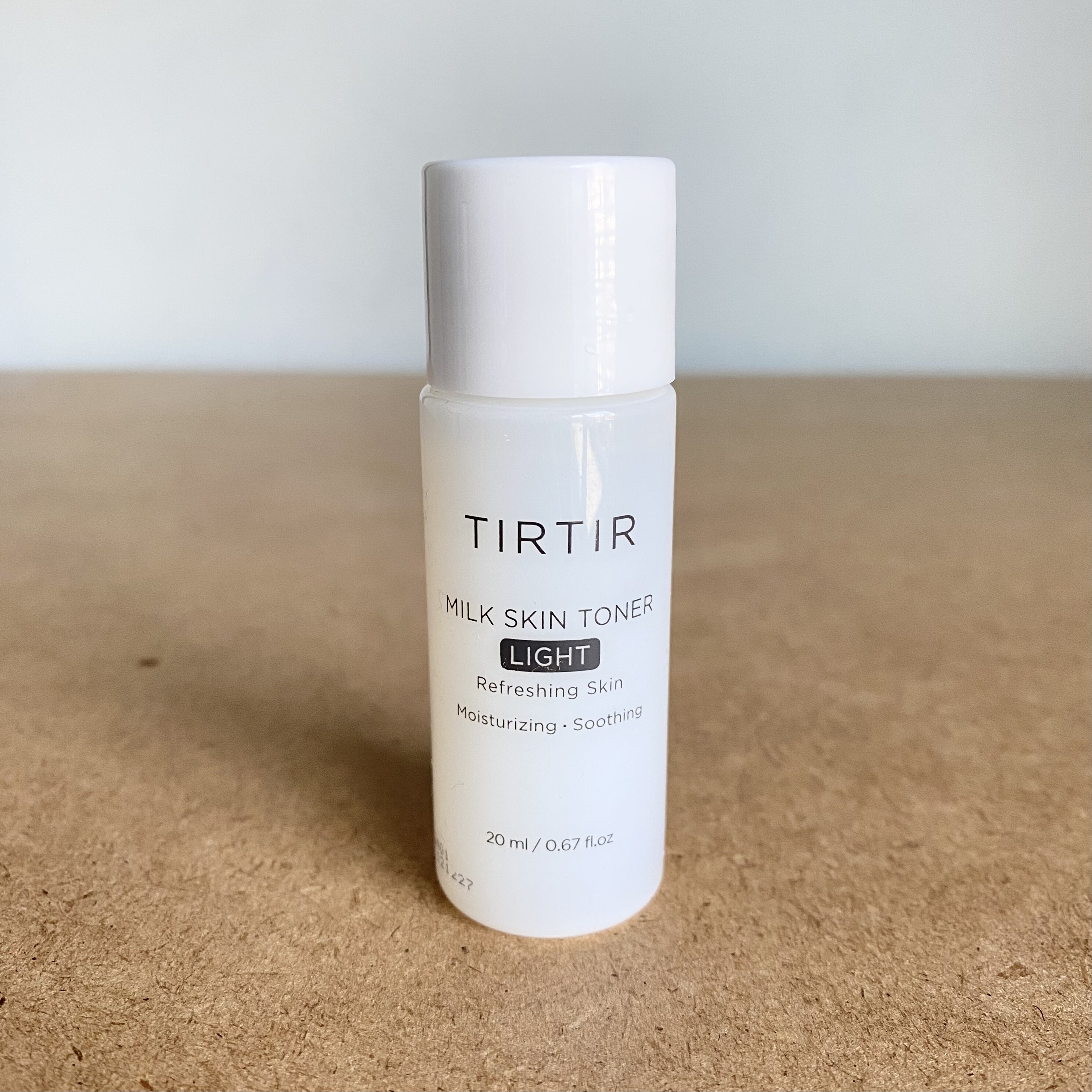 现货！美版TIRTIR 牛奶爽肤水 Light轻盈版 深层保湿 20ml小样