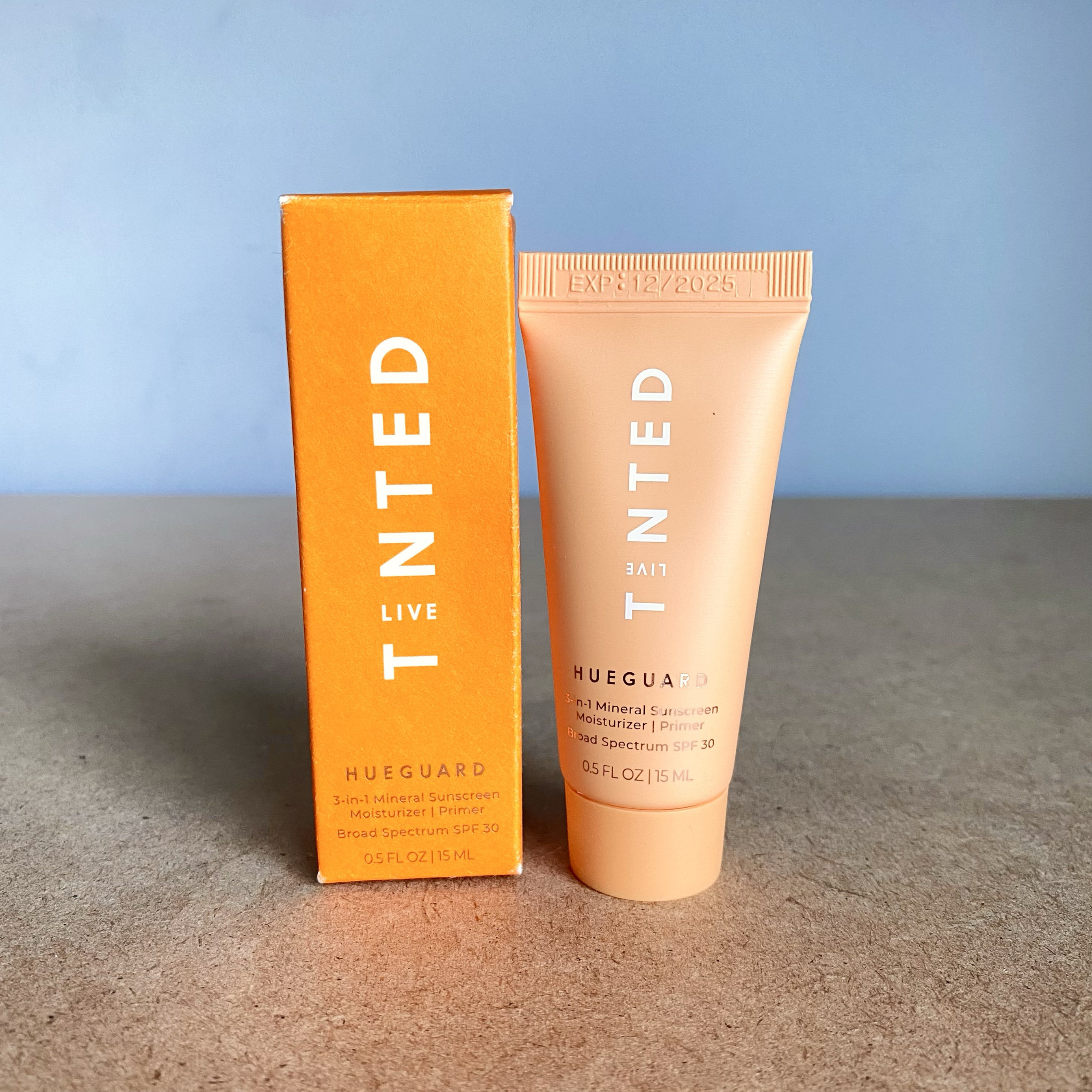 美国Live tinted 3合1 矿物防晒霜妆前保湿面霜15ml小样 spf30