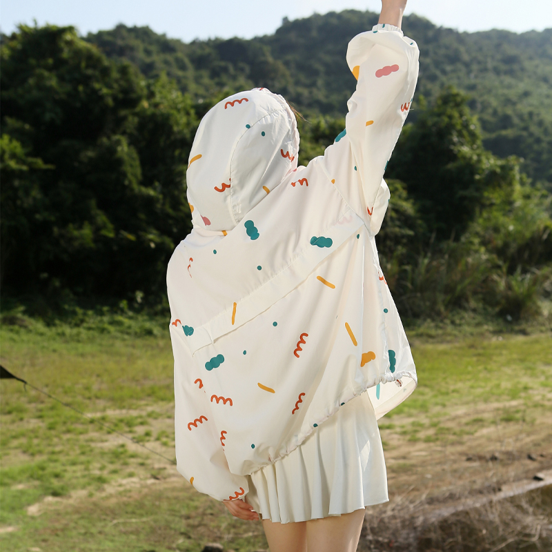 彩點(diǎn)印花防曬衣女款夏季2024新款防紫外線薄款透氣寬松透氣皮膚衣