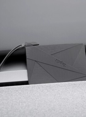 适用特斯拉卡片钥匙套焕新3问界m9小米su7智界r7蔚来极氪7x硅胶壳