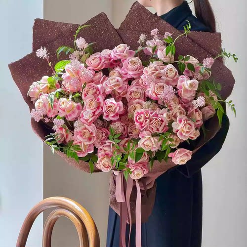 油画玫瑰情人节北京鲜花同城速递
