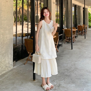 温柔风立体花朵拼接白色背心连衣裙女夏季气质宽松A字大裙摆长裙图片