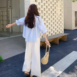 浅蓝色木耳边减龄衬衫套装女2025年夏季新款蕾丝拼接阔腿裤两件套图片