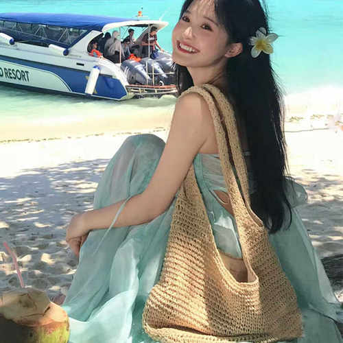 草编包女2025新款夏季海边沙滩包