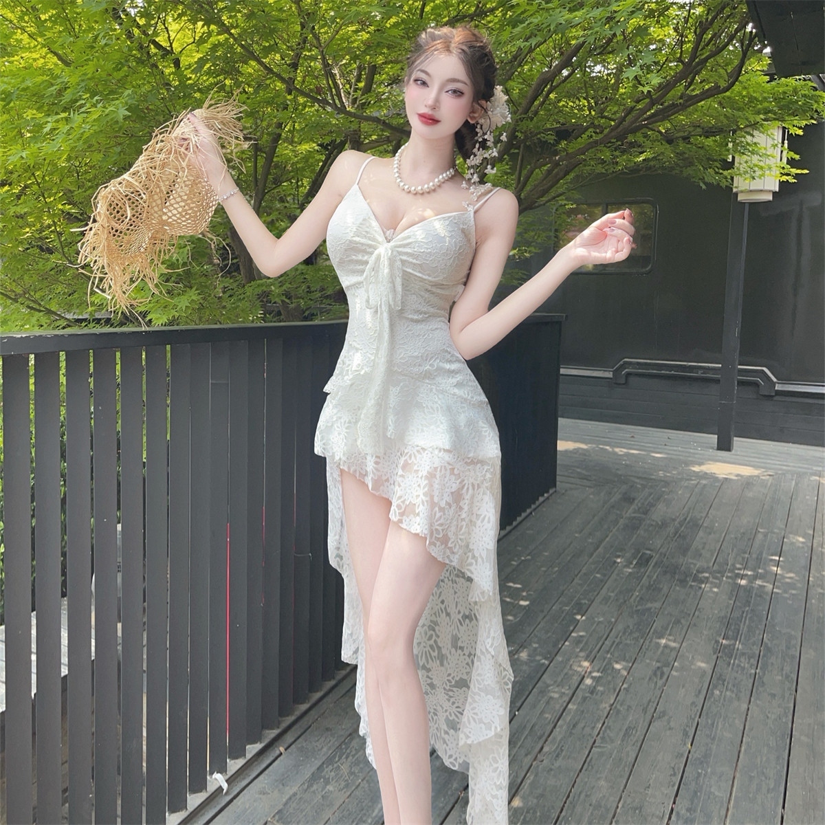 纯欲风性感V领蕾丝吊带中长裙夏季度假仙女不规则燕尾裙摆连衣裙