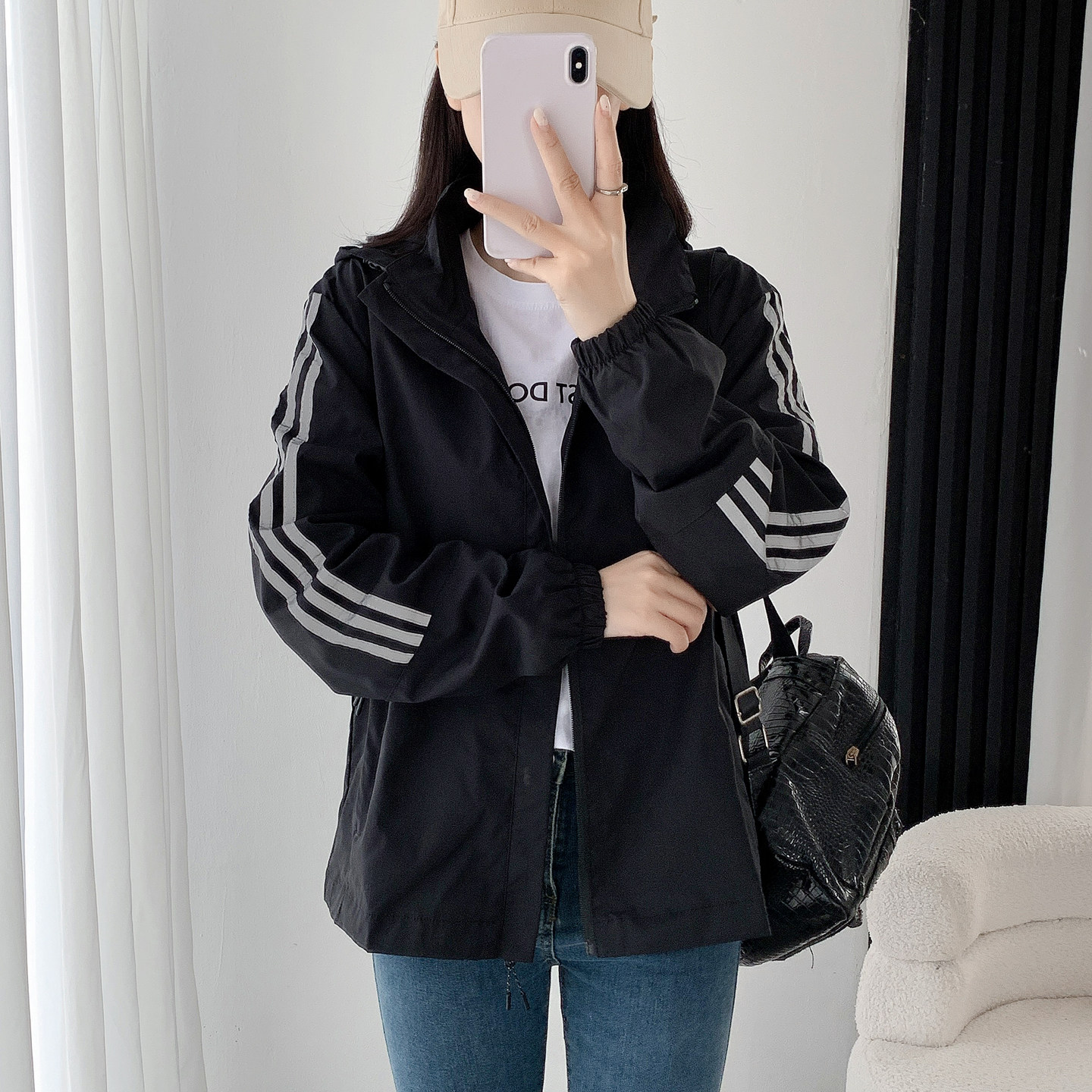 早秋新款大码可拆帽运动夹克女图片