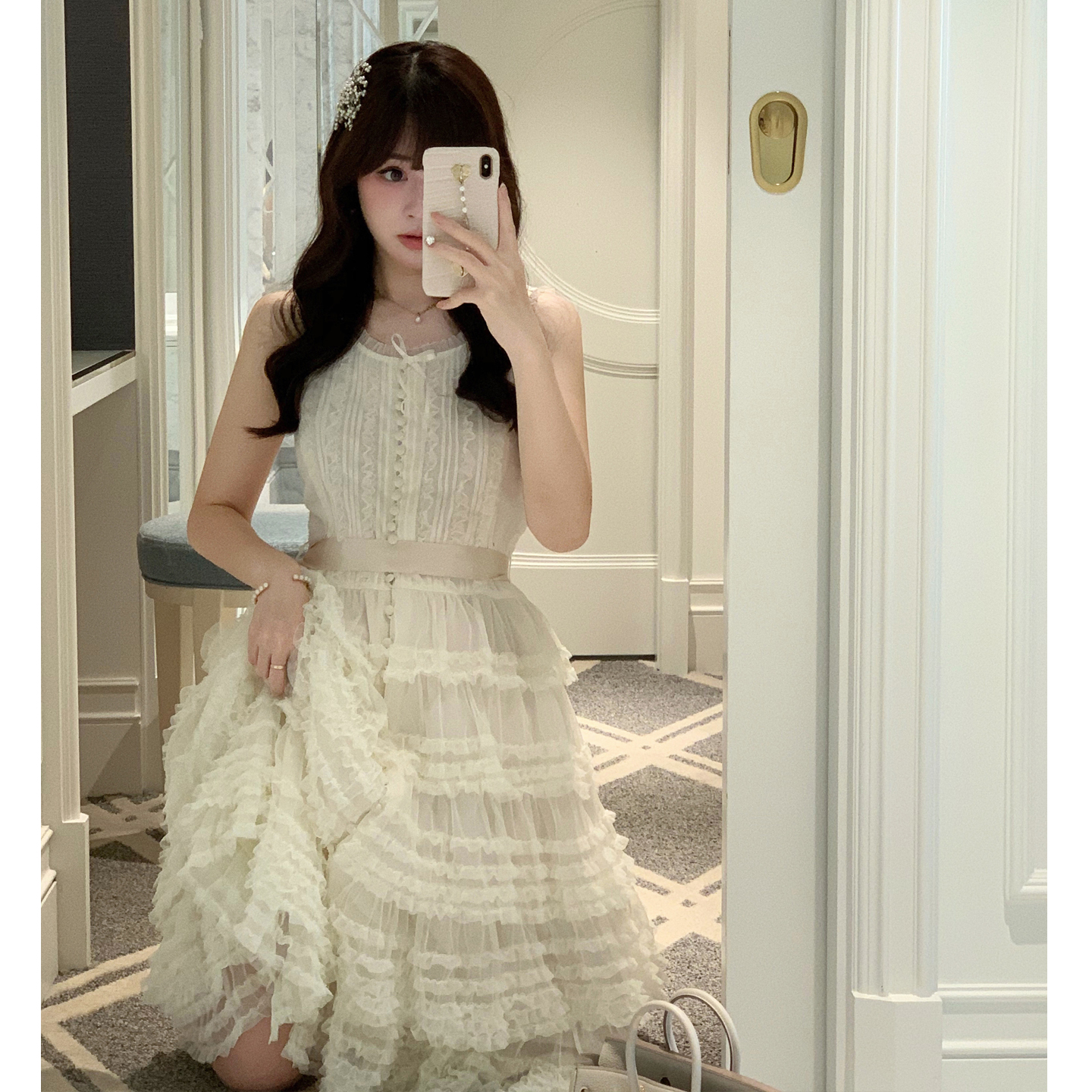 Starry重工网纱木耳边收腰连衣裙