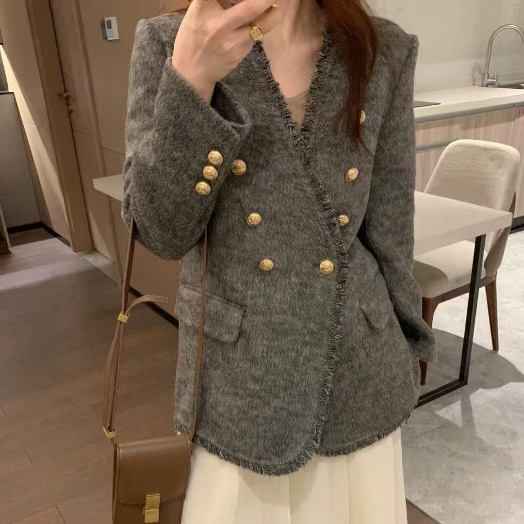 V领毛边纽扣装饰秋冬双面呢外套