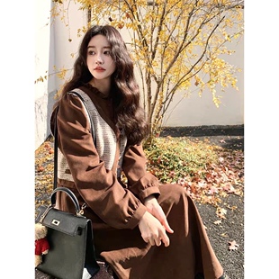 假两件连衣裙 时尚新款复古典雅木耳领小香风拼接气质 中长裙0.57