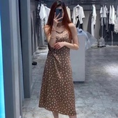 靓丽 吊带裙 波点裙0.22 性感甜妹装 褶皱收腰撞色图案个性 时尚 新款