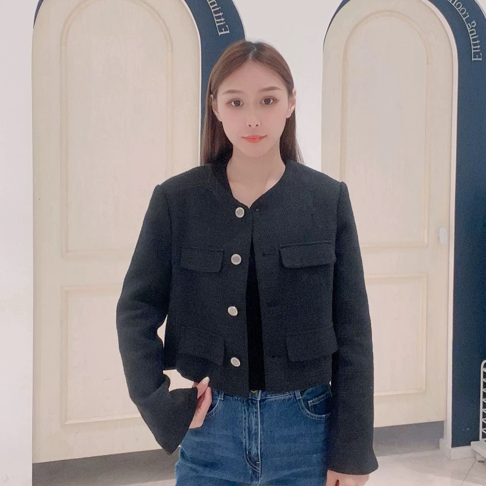 圆领小香风通勤百搭秋款短外套