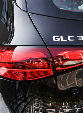 23-25款奔驰 GLC260L GLC300L 后尾灯 后照明灯 倒车灯 LED后灯