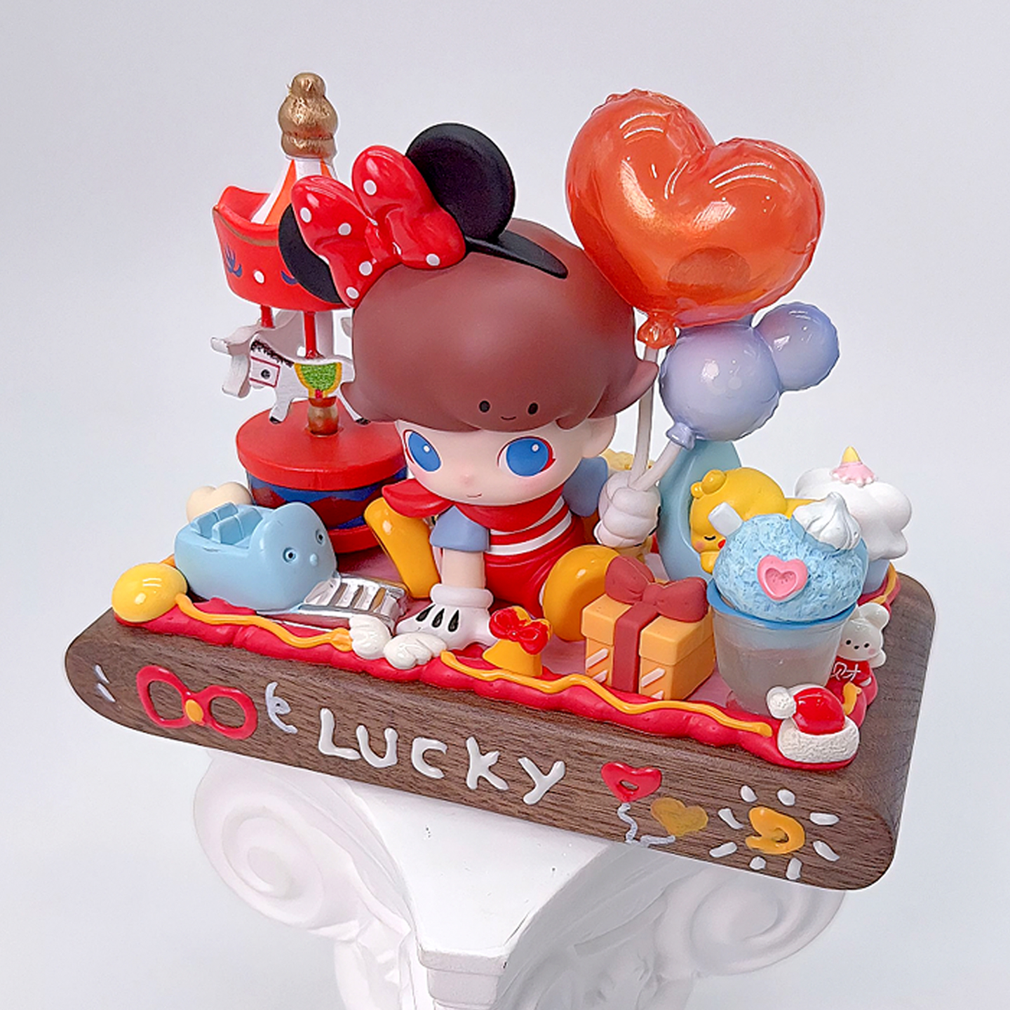 胡桃木材质潮玩手办停车号码牌