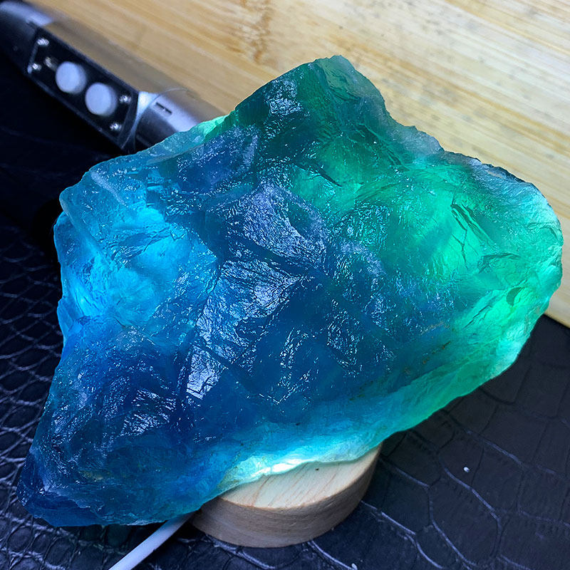 天然水晶蓝绿色萤石原石大块毛料香薰扩香石鱼缸造景家居桌面摆件