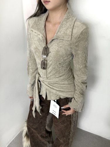 2026秋季新款韩版立领显瘦百搭长袖衬衫女设计感小众上衣
