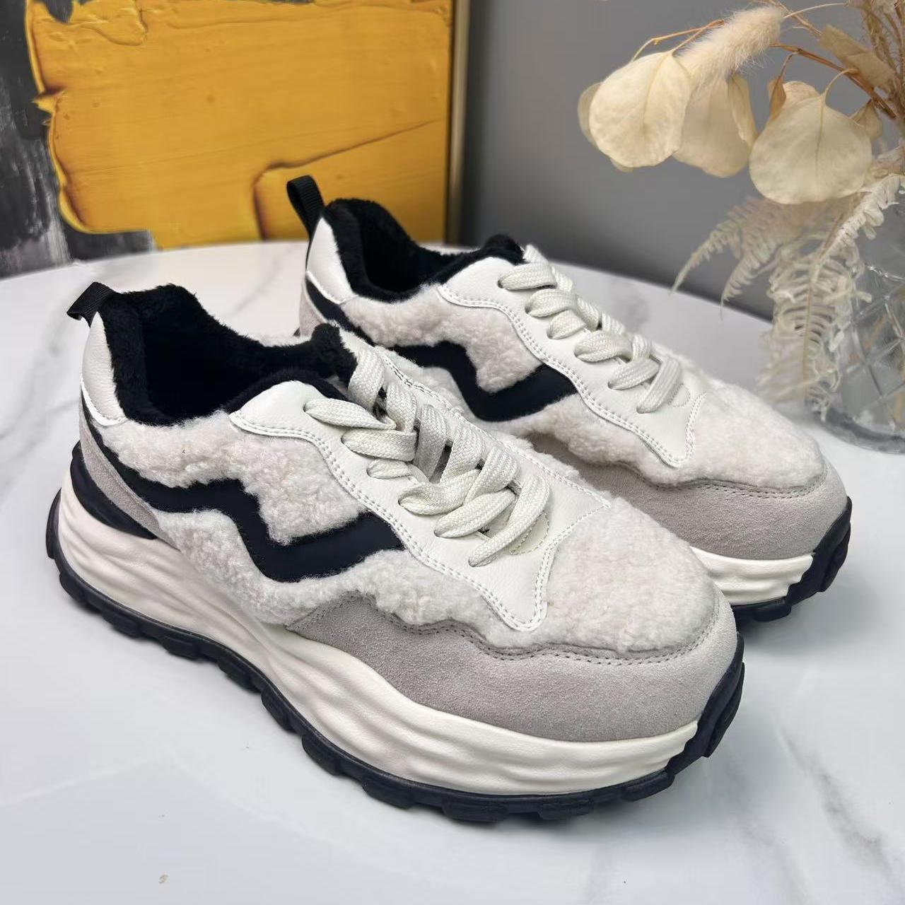 Qbu专柜正品米黑色织物加绒简约款运动休闲鞋211C01 5/1