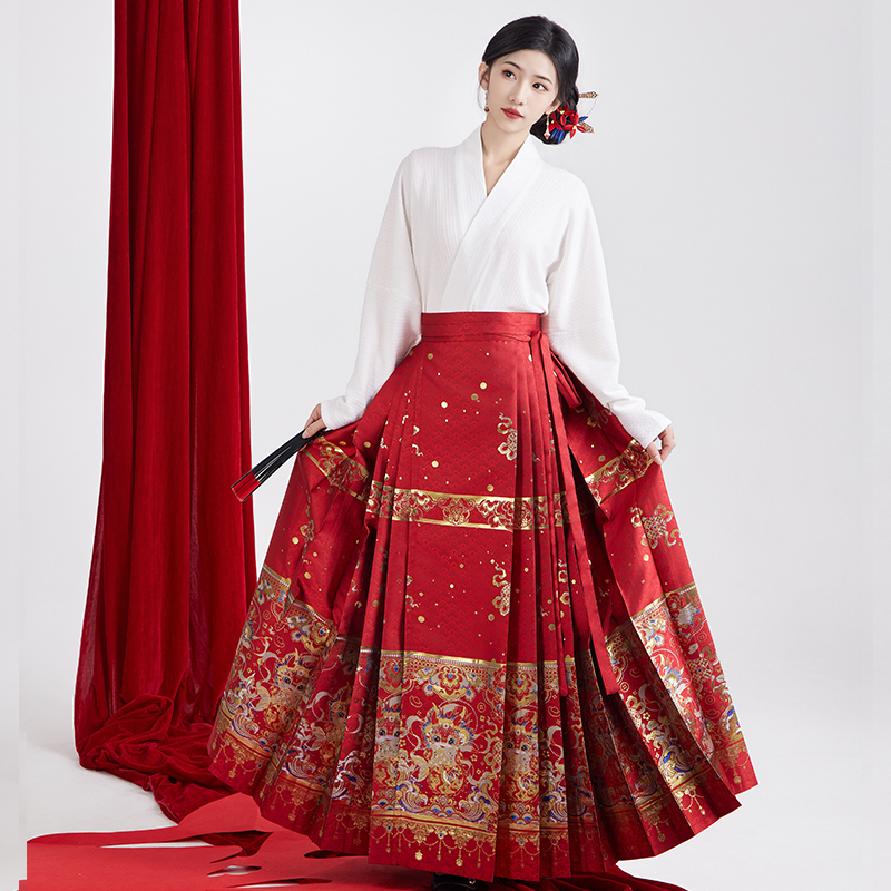 序绘[清仓价处理价]汉服明制[庆鱼年]战袍织金妆花红色马面裙日常