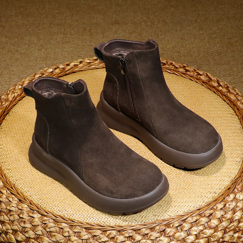 鞋子女2025新款爆款秋冬加绒棉鞋大码女鞋41百搭真皮软底短靴子43