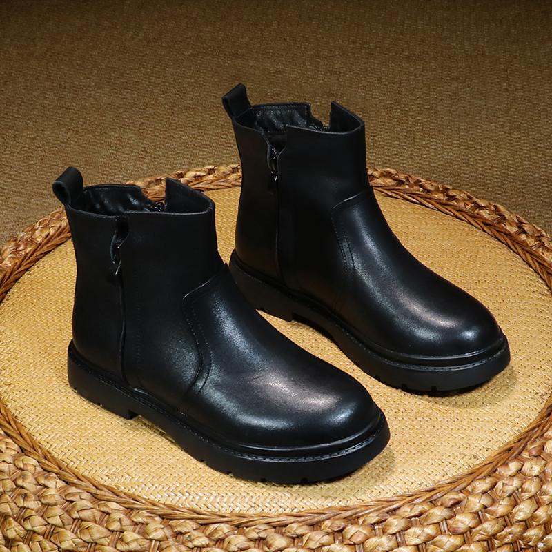 靴子女2024新款秋冬季加绒棉鞋大码女鞋41到43真皮平底切尔西短靴