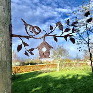 小鸟和树枝上的鸟窝创意温馨室外农场花园生锈金属艺术品装饰