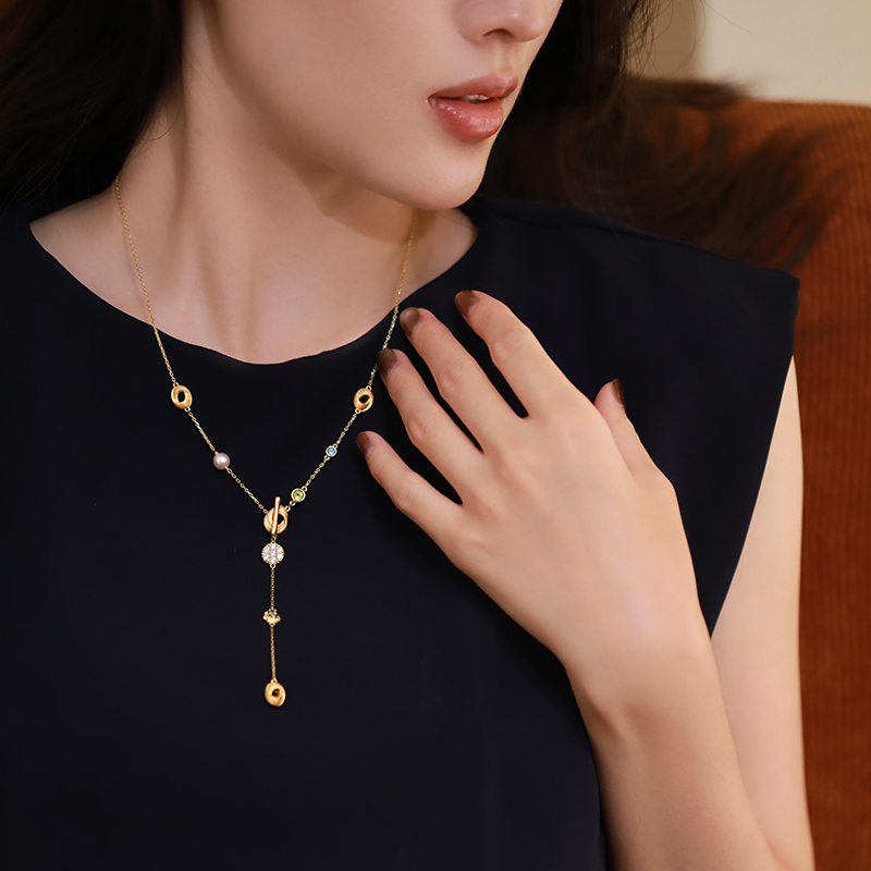 轻奢精工银镀金毛衣链