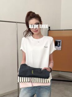 bluetree高品质简约打底衫女绵软垂顺卡通刺绣圆领短袖T恤2026夏