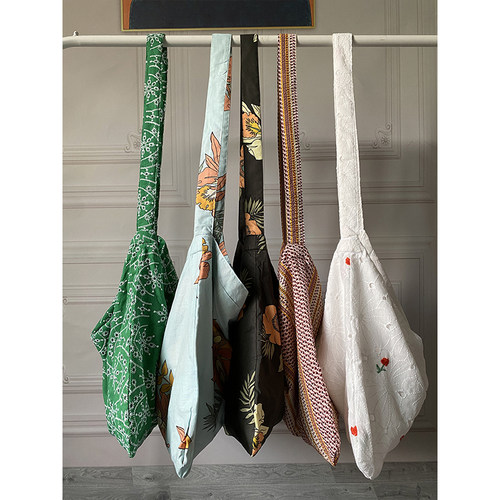 外贸尾货韩风明星同款春夏复古轻便大容量休闲百搭布袋手提布包女