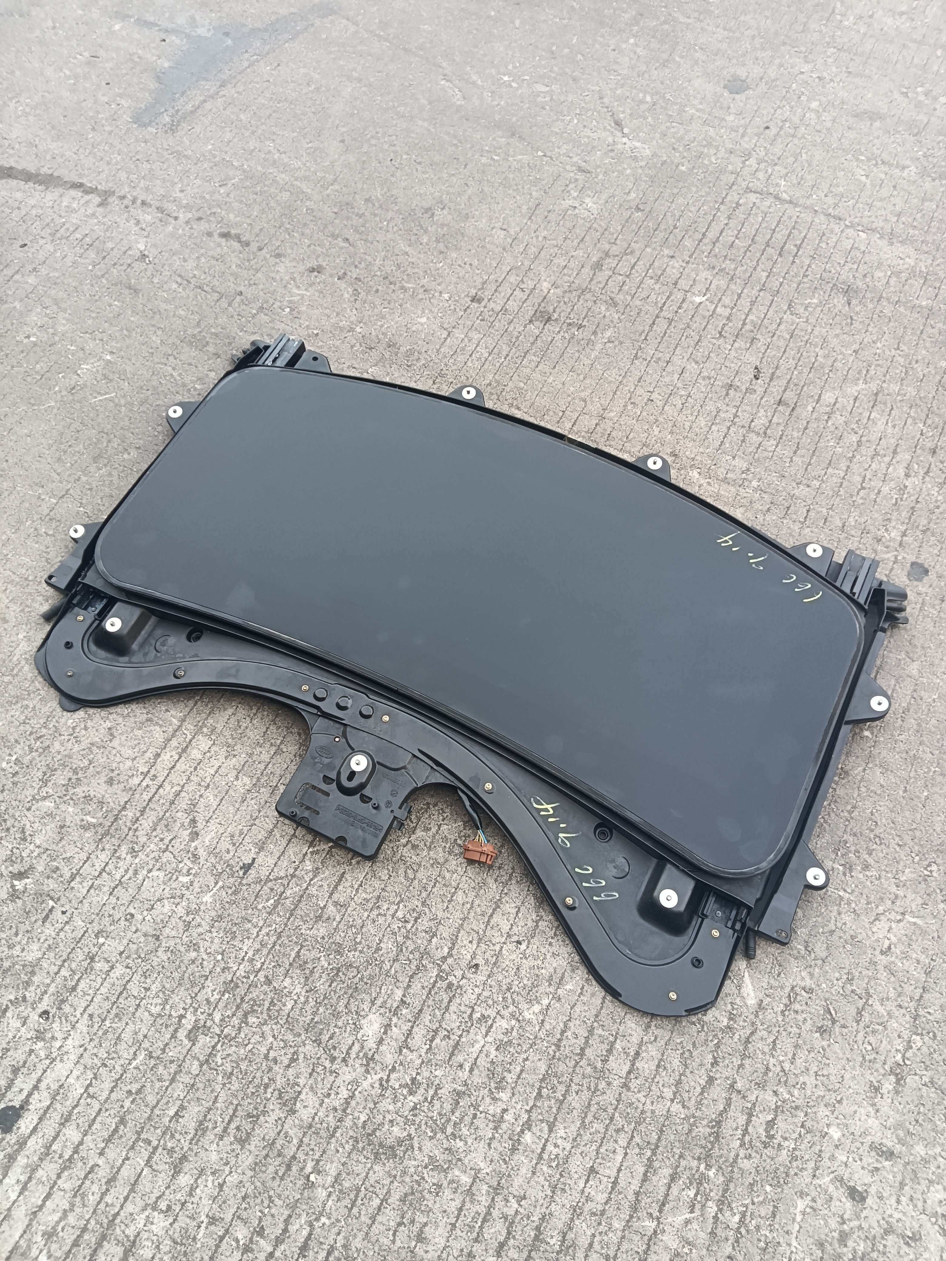 路虎 神行者2 发现3 4 揽胜运动版 极光 汽车 天窗总成 玻璃 配件