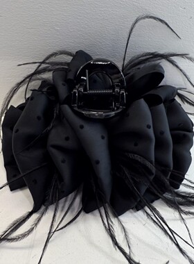 高级感波点云朵羽毛抓夹女韩国2025新款轻奢气质蝴蝶结盘发鲨鱼夹