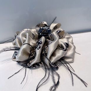 设计感印花褶皱云朵大号抓夹发抓日韩显发量羽毛头花气质时尚夹子