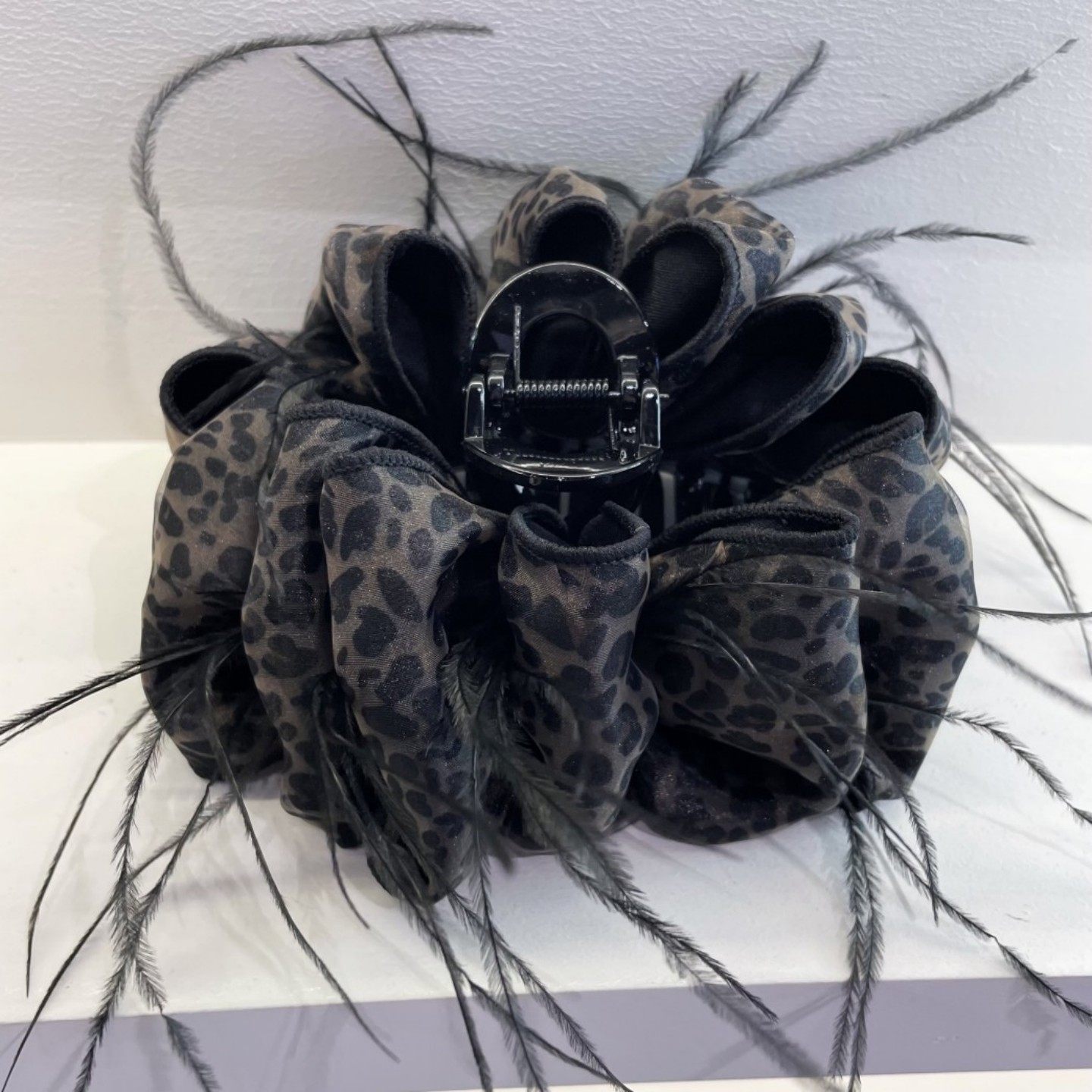 2025年新款豹纹羽毛云朵褶皱发抓女 韩国高端鲨鱼夹气质大号抓夹,饰品/流行首饰/时尚饰品新,发饰,淘宝优惠券,粉丝福利购,淘宝优惠卷