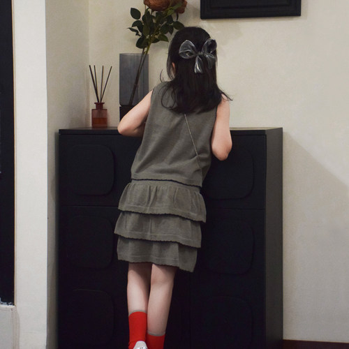 ZOYEMO女童气质miu系灰色花边针织开衫马甲蛋糕裙三件套