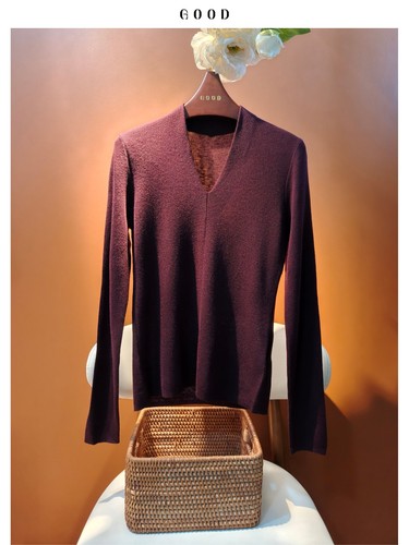 100%美丽诺精纺羊毛衫女 气质V领显脸小修身长袖针织打底衫可单穿