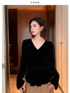 法式优雅真丝丝绒上衣 收腰喇叭袖  v领显瘦前短后长遮肚女士衬衫