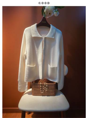 慵懒松驰感减龄外套 30羊绒70羊毛 勾花袖边口袋毛衣女士洋气上衣