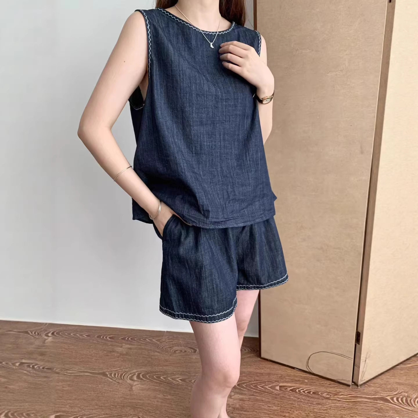 日系牛仔无袖上衣女夏季新款宽松百搭减龄直筒阔腿牛仔五分裤套装