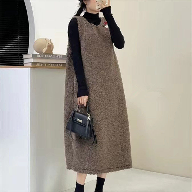 日森系彩色扣子羊羔毛背心裙秋冬新款减龄百搭叠穿保暖马甲连衣裙