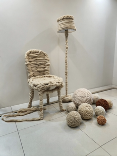 服装发布橱窗毛线球大地色泡沫球羽绒圆形道具拍摄展示填充背景
