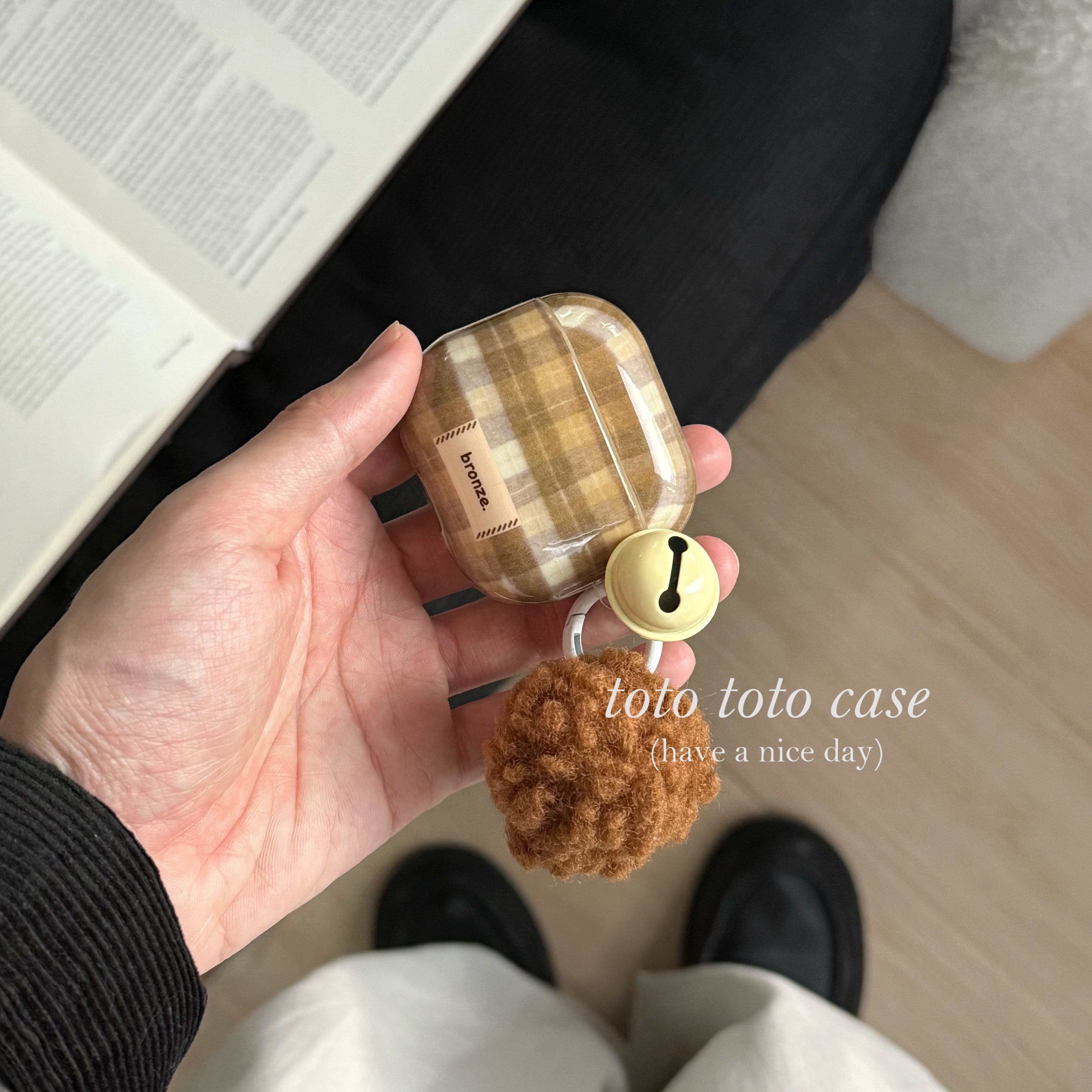 咖色格纹铃铛适用AirPods4耳机套