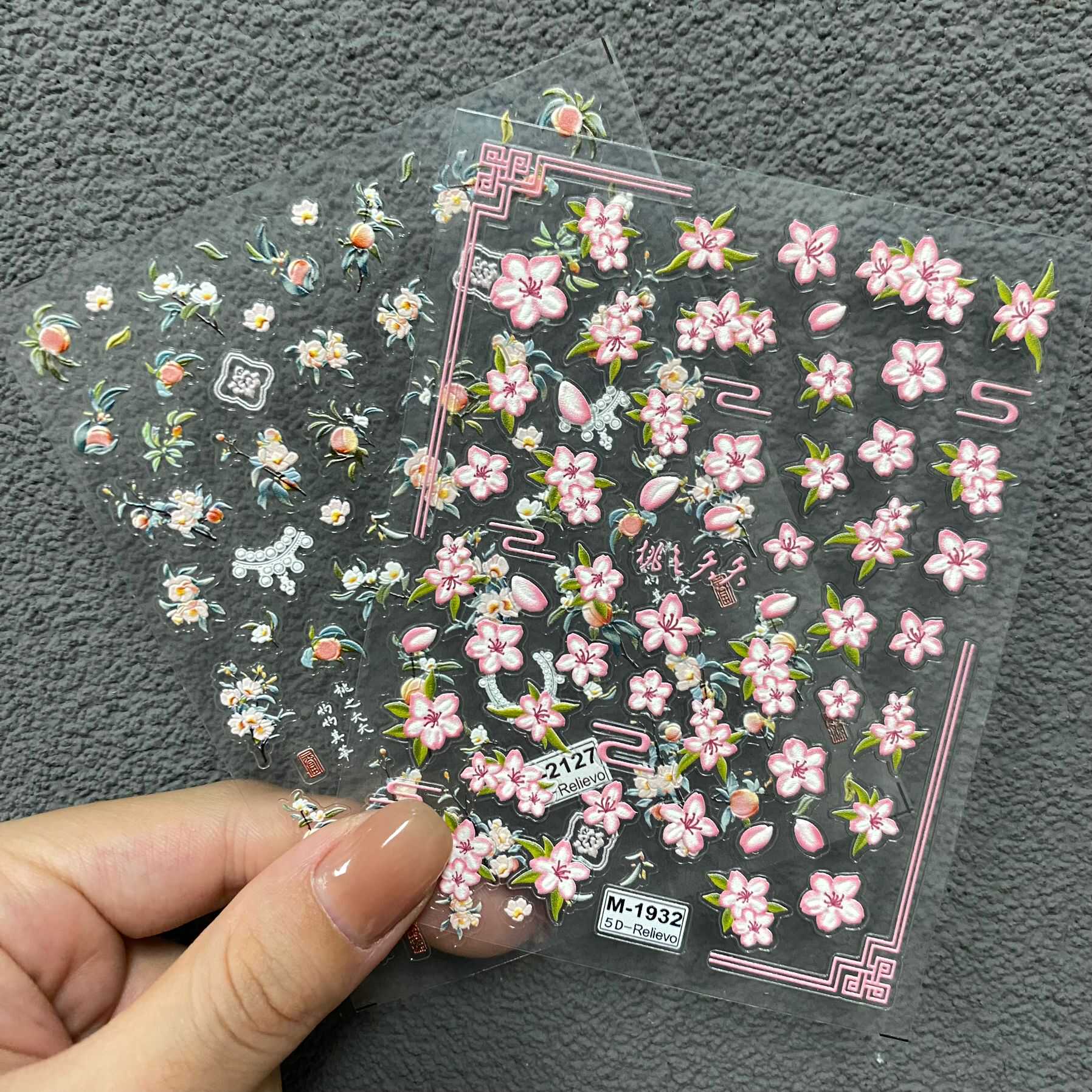 十里桃花国风春日落英缤纷油画