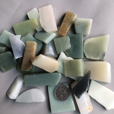 新疆和田玉和田玉边角料玉石原石