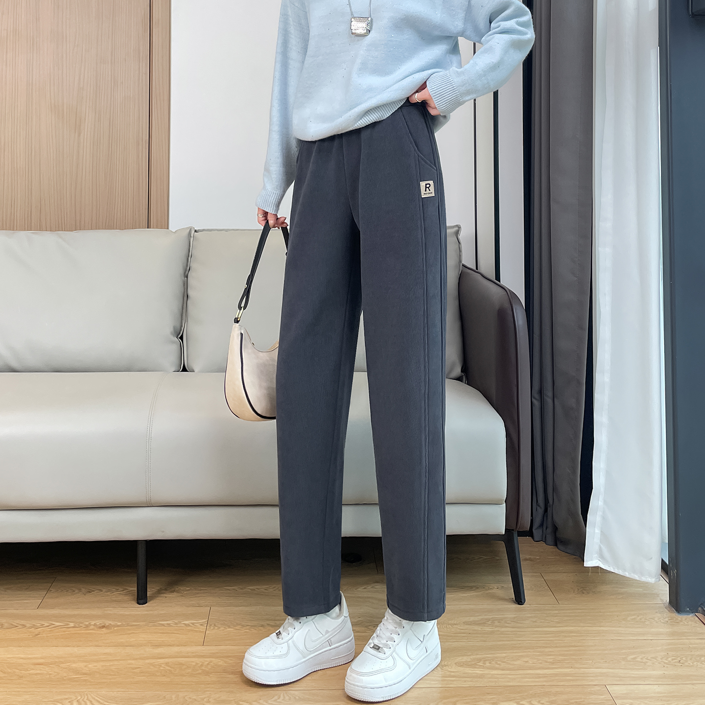 加绒加厚灯芯绒裤子女哈伦裤冬天2025东北雪尼尔运动萝卜休闲女裤